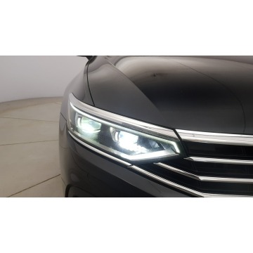 Volkswagen Passat 2022,  2.0 benzyna, automat - Na sprzedaż za 124 850 zł - Warszawa - zdjęcie 11