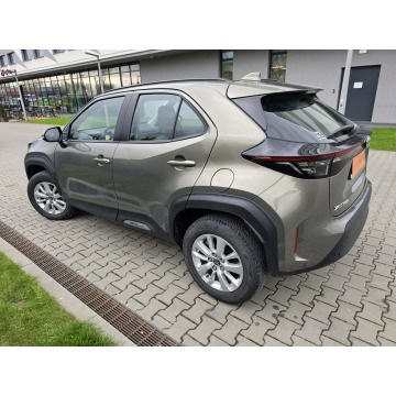 Toyota Yaris Cross  SUV 2023,  1.5 hybryda, automat - Na sprzedaż za 74 999 zł - Balice - zdjęcie 4