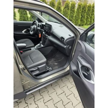 Toyota Yaris Cross  SUV 2023,  1.5 hybryda, automat - Na sprzedaż za 74 999 zł - Balice - zdjęcie 6