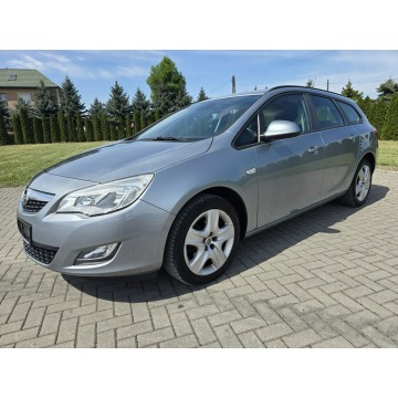Opel Astra  Kombi 2011,  1.4 benzyna - Na sprzedaż za 12 900 zł - Kutno - zdjęcie 9
