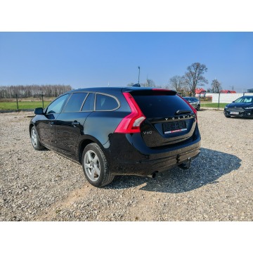 Volvo V60 2013,  1.6 diesel, automat - Na sprzedaż za 27 900 zł - Rawa Mazowiecka - zdjęcie 3