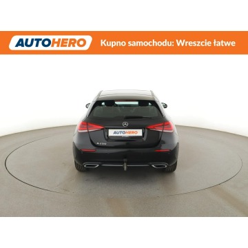 Mercedes - Benz A-klasa  Hatchback 2019,  1.3 benzyna, automat - Na sprzedaż za 72 700 zł - Warszawa - zdjęcie 6