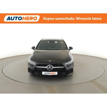 Mercedes - Benz A-klasa  Hatchback 2019,  1.3 benzyna, automat - Na sprzedaż za 72 700 zł - Warszawa - zdjęcie 11