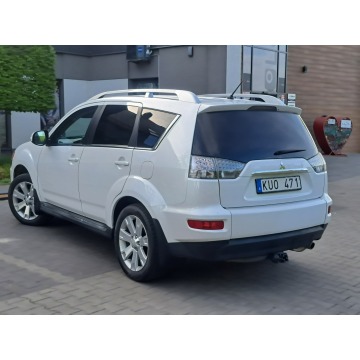 Mitsubishi Outlander  SUV 2011,  2.4 benzyna, automat - Na sprzedaż za 30 900 zł - Zwoleń - zdjęcie 8