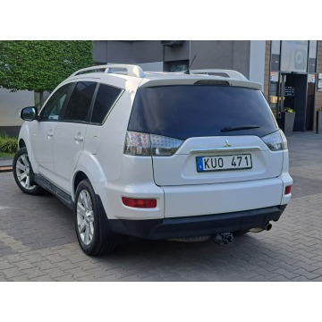 Mitsubishi Outlander  SUV 2011,  2.4 benzyna, automat - Na sprzedaż za 30 900 zł - Zwoleń - zdjęcie 7