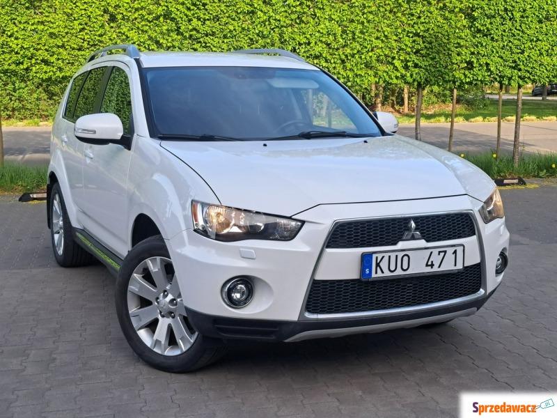 Mitsubishi Outlander  SUV 2011,  2.4 benzyna, automat - Na sprzedaż za 30 900 zł - Zwoleń