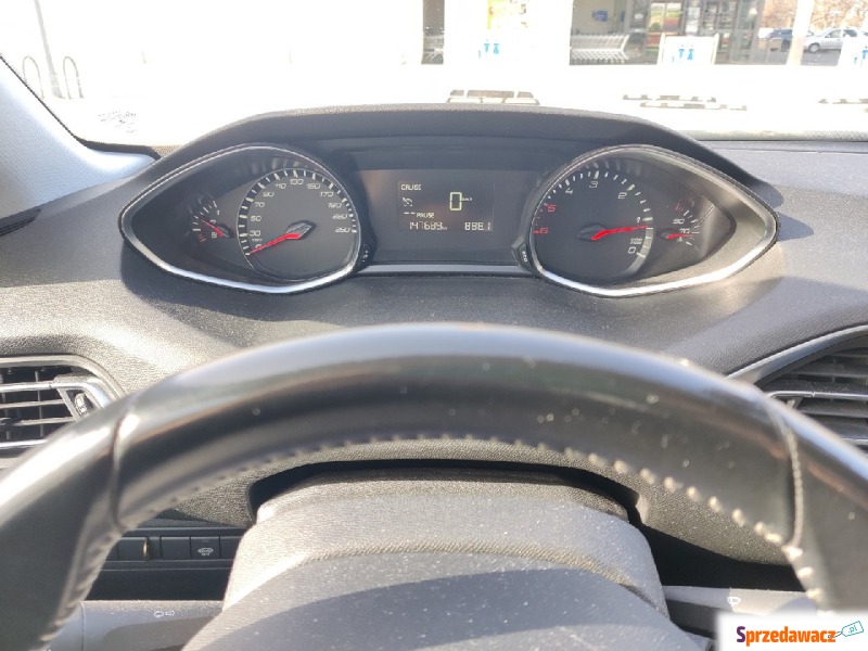 Peugeot 308  Kombi 2017,  1.6 diesel - Na sprzedaż za 26 000 zł - Warszawa