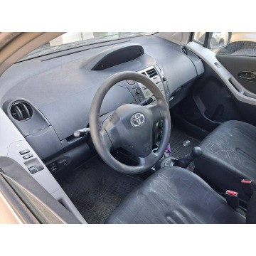 Toyota Yaris  Hatchback 2009,  1.0 benzyna+LPG - Na sprzedaż za 8 999,00 zł - Fasty - zdjęcie 7