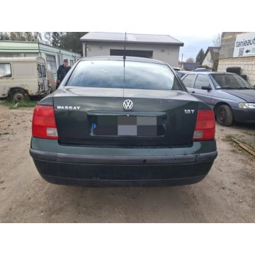 Volkswagen Passat  Sedan/Limuzyna 2000,  1.8 benzyna - Na sprzedaż za 2 999,00 zł - Fasty - zdjęcie 4