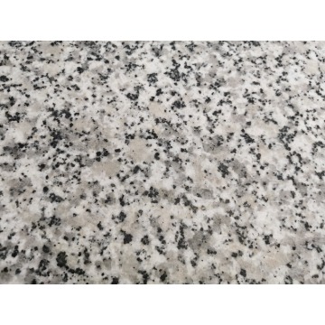 Płytki granitowe ROSA BETA 61x30,5x1 cm szlifowane