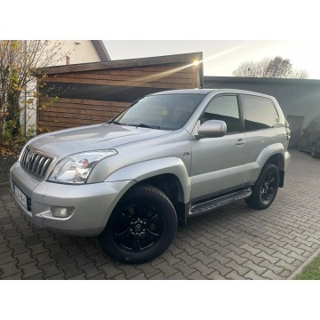 Toyota Land Cruiser  SUV 2004,  3.0 diesel, automat - Na sprzedaż za 29 900 zł - Mysłowice - zdjęcie 2