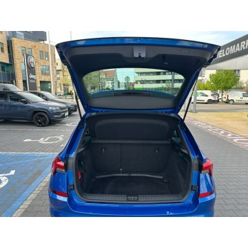 Skoda Kamiq  SUV 2023,  1.0 benzyna - Na sprzedaż za 80 900 zł - Tychy - zdjęcie 10