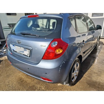 Kia Ceed  Hatchback 2007,  1.6 diesel - Na sprzedaż za 3 999,00 zł - Fasty - zdjęcie 4