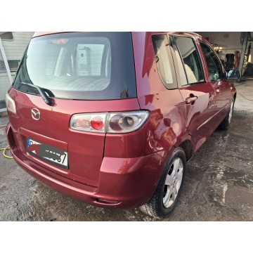 Mazda 2  Hatchback 2005,  1.4 diesel - Na sprzedaż za 2 999,00 zł - Fasty - zdjęcie 4