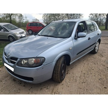 Nissan Almera  Hatchback 2004,  1.5 benzyna - Na sprzedaż za 2 499,00 zł - Fasty - zdjęcie 2