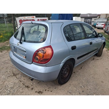 Nissan Almera  Hatchback 2004,  1.5 benzyna - Na sprzedaż za 2 499,00 zł - Fasty - zdjęcie 4