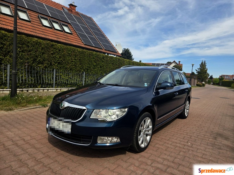 Skoda Superb  Kombi 2012,  3.6 benzyna, automat - Na sprzedaż za 29 900 zł - Tychy