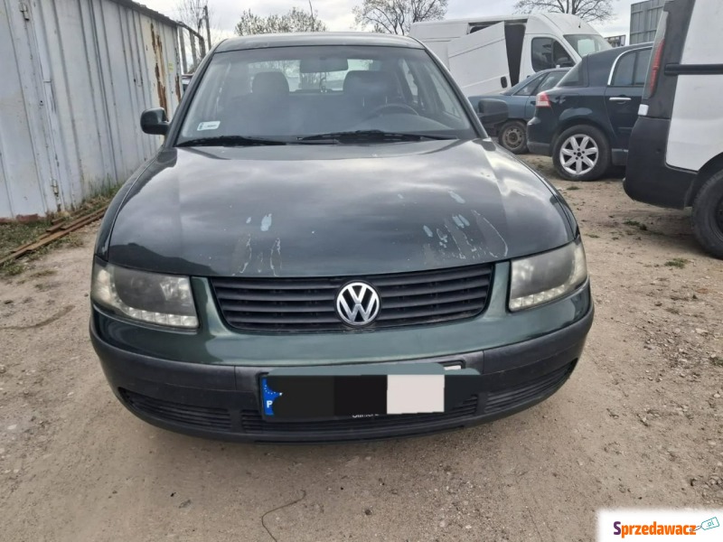 Volkswagen Passat  Sedan/Limuzyna 2000,  1.8 benzyna - Na sprzedaż za 2 999,00 zł - Fasty