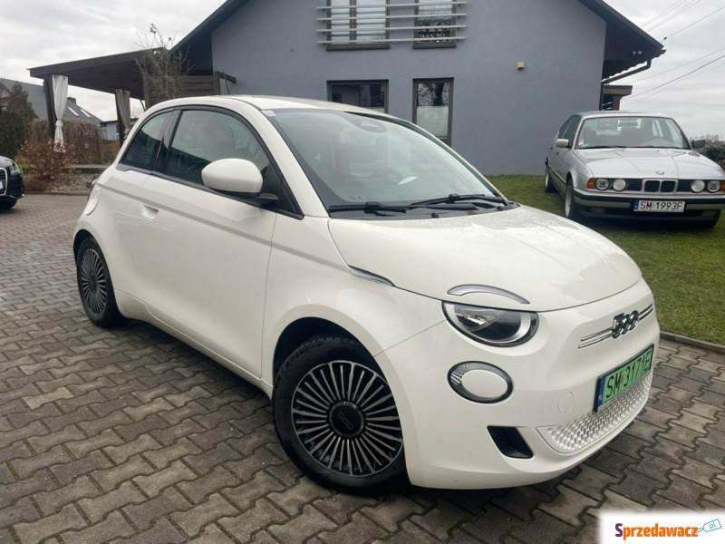 Fiat 500  Hatchback 2020 elektryczny, automat - Na sprzedaż za 49 700 zł - Mysłowice