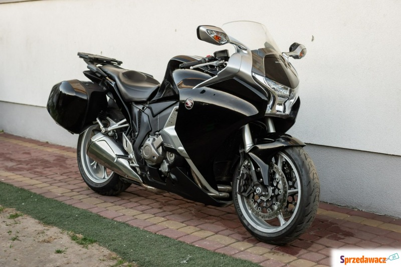 Honda VFR - 1200 F 2015 DTC 2x KUFER ABS Raty... - Motocykle szosowo -... - Radom