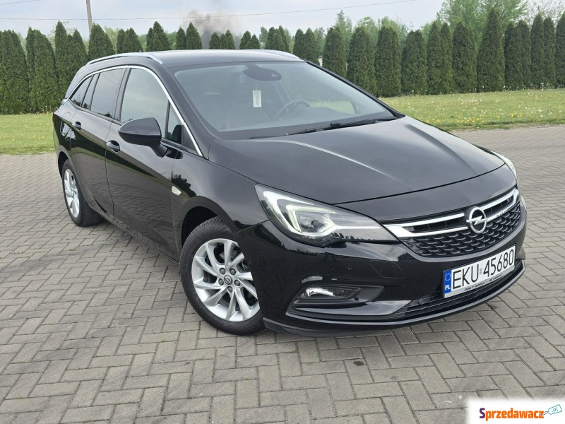 Opel Astra 2018,  1.4 benzyna - Na sprzedaż za 33 900 zł - Kutno