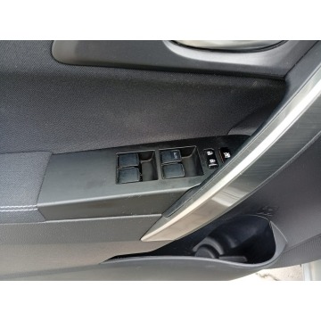 Toyota Auris  Kombi 2013,  2.0 diesel - Na sprzedaż za 23 900 zł - Zwoleń - zdjęcie 9