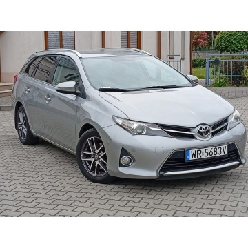 Toyota Auris  Kombi 2013,  2.0 diesel - Na sprzedaż za 23 900 zł - Zwoleń - zdjęcie 12