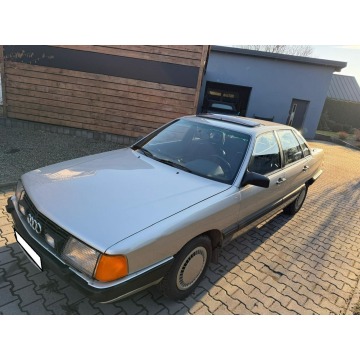 Audi 100  Sedan/Limuzyna 1983,  2.1 benzyna - Na sprzedaż za 14 700 zł - Mysłowice - zdjęcie 5