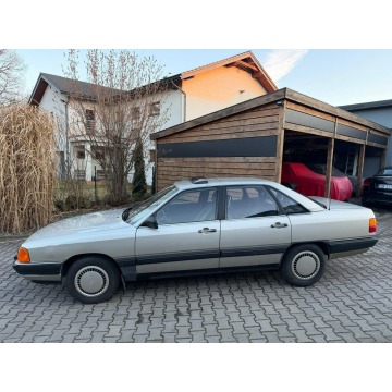 Audi 100  Sedan/Limuzyna 1983,  2.1 benzyna - Na sprzedaż za 14 700 zł - Mysłowice - zdjęcie 9