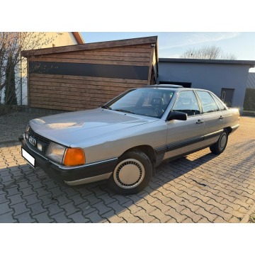 Audi 100  Sedan/Limuzyna 1983,  2.1 benzyna - Na sprzedaż za 14 700 zł - Mysłowice - zdjęcie 12