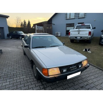 Audi 100  Sedan/Limuzyna 1983,  2.1 benzyna - Na sprzedaż za 14 700 zł - Mysłowice - zdjęcie 11
