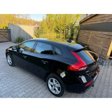 Volvo V40  Hatchback 2016,  2.0 diesel - Na sprzedaż za 31 700 zł - Mysłowice - zdjęcie 7