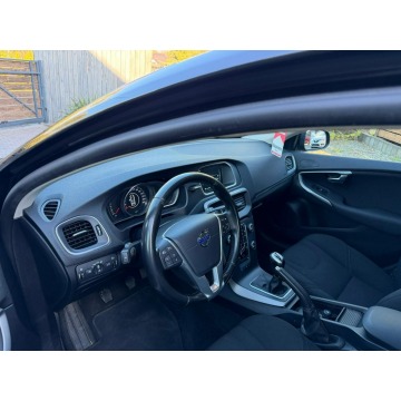 Volvo V40  Hatchback 2016,  2.0 diesel - Na sprzedaż za 31 700 zł - Mysłowice - zdjęcie 10