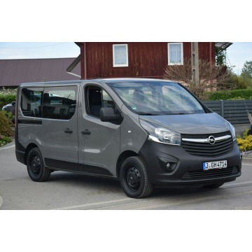 Opel Vivaro - 1.6D Trafic 2018r 9-Osobowy Klima Nawiewy 2x Drzwi Boczne Sprowadzony