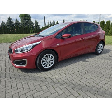 Kia Ceed  Hatchback 2016,  1.6 diesel - Na sprzedaż za 25 900 zł - Kutno - zdjęcie 9