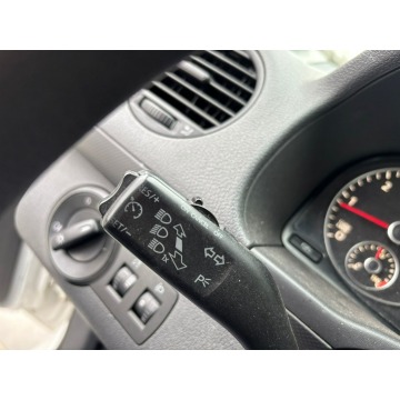 Volkswagen Caddy 2010,  1.6 diesel - Na sprzedaż za 32 900 zł - Myszyniec - zdjęcie 3