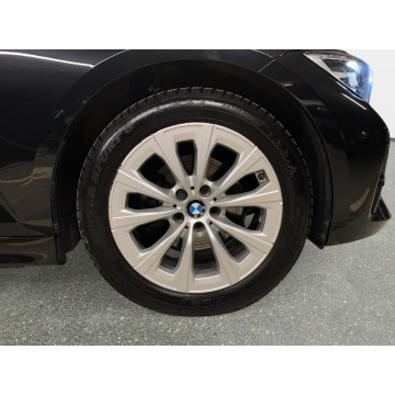 BMW Seria 3  Kombi 2021,  2.0 diesel, automat - Na sprzedaż za 108 500 zł - Warszawa - zdjęcie 10