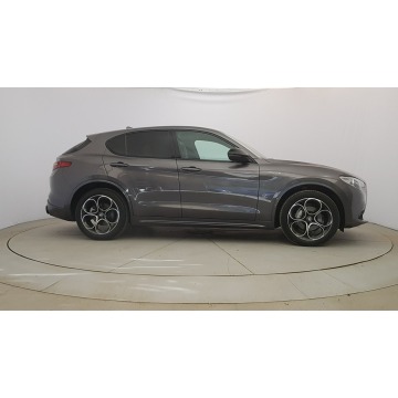 Alfa Romeo Stelvio  SUV 2022,  2.0 benzyna, automat - Na sprzedaż za 148 850 zł - Warszawa - zdjęcie 8