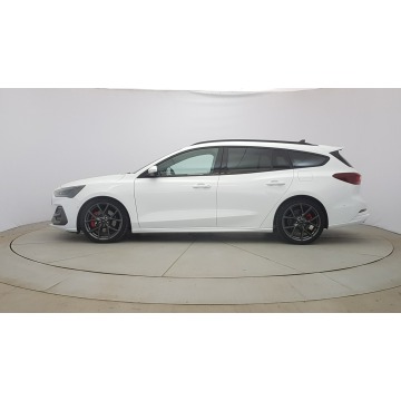 Ford Focus  Kombi 2024,  2.3 benzyna, automat - Na sprzedaż za 144 850 zł - Warszawa - zdjęcie 4