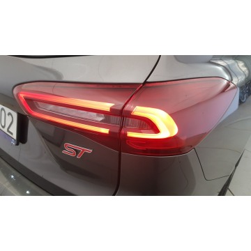 Ford Focus  Kombi 2024,  2.3 benzyna, automat - Na sprzedaż za 143 850 zł - Warszawa - zdjęcie 12