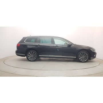 Volkswagen Passat 2022,  2.0 benzyna, automat - Na sprzedaż za 124 850 zł - Warszawa - zdjęcie 8