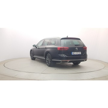 Volkswagen Passat 2022,  2.0 benzyna, automat - Na sprzedaż za 124 850 zł - Warszawa - zdjęcie 5