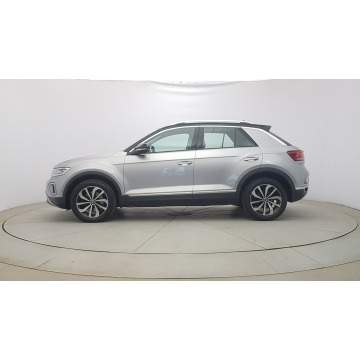Volkswagen T-Roc  SUV 2022,  2.0 benzyna, automat - Na sprzedaż za 104 850 zł - Warszawa - zdjęcie 4