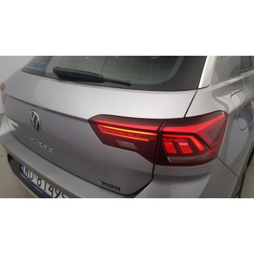 Volkswagen T-Roc  SUV 2022,  2.0 benzyna, automat - Na sprzedaż za 104 850 zł - Warszawa - zdjęcie 12