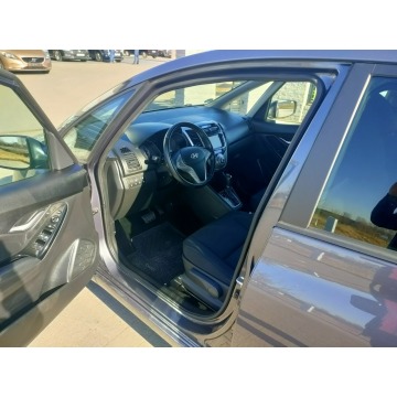 Hyundai ix20  Hatchback 2019,  1.6 benzyna, automat - Na sprzedaż za 56 900 zł - Burzenin - zdjęcie 9