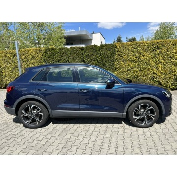 Audi Q3  SUV 2019,  1.5 benzyna, automat - Na sprzedaż za 94 800 zł - Tarnów - zdjęcie 3