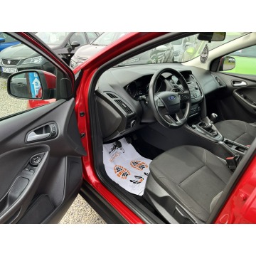 Ford Focus 2015,  1.0 benzyna - Na sprzedaż za 24 900 zł - Rydułtowy - zdjęcie 9