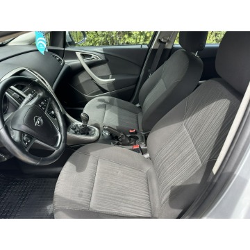 Opel Astra  Hatchback 2010,  1.7 diesel - Na sprzedaż za 4 900,00 zł - Wejherowo - zdjęcie 6