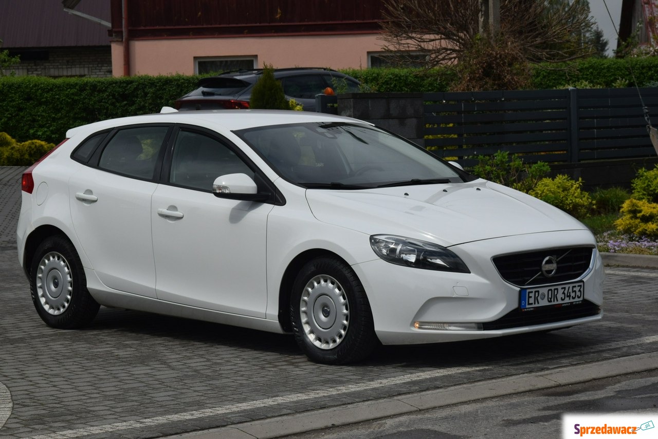 Volvo V40 2014
