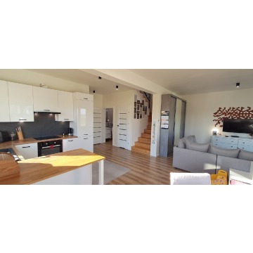 Sprzedam dom Juszczyn -  wolnostojący jednopiętrowy,  pow.  160 m2,  działka:   1066 m2 - zdjęcie 4